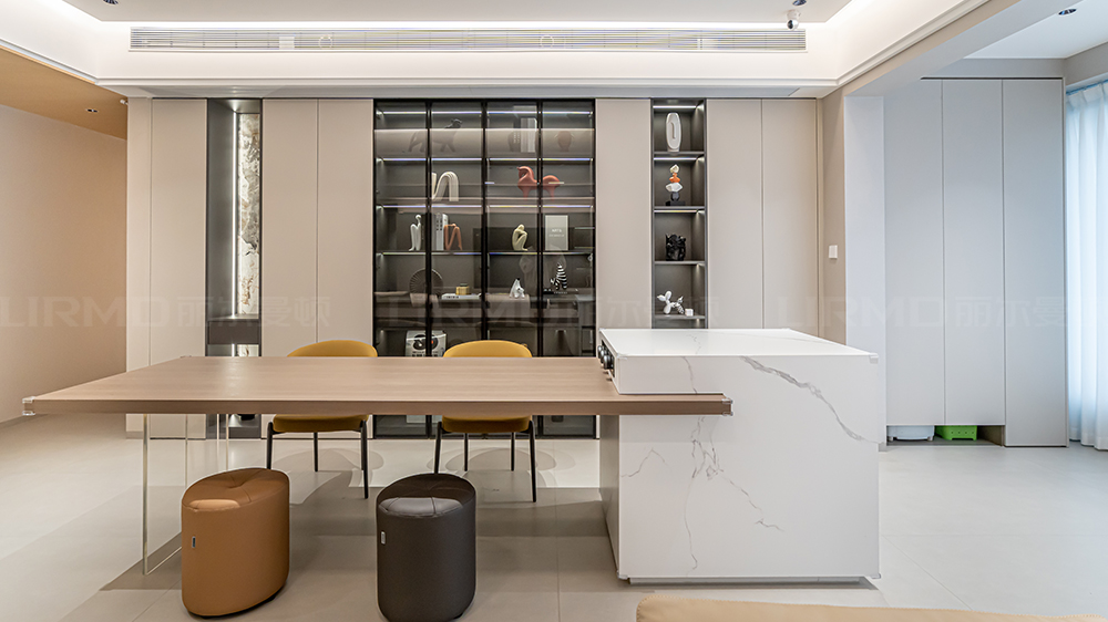 現代輕奢風-招商雍山湖